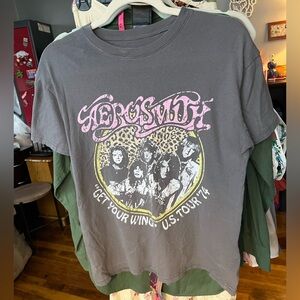 Aerosmith Women’s Gray/ Pink/ Leopard Print Graphic T-Shirt